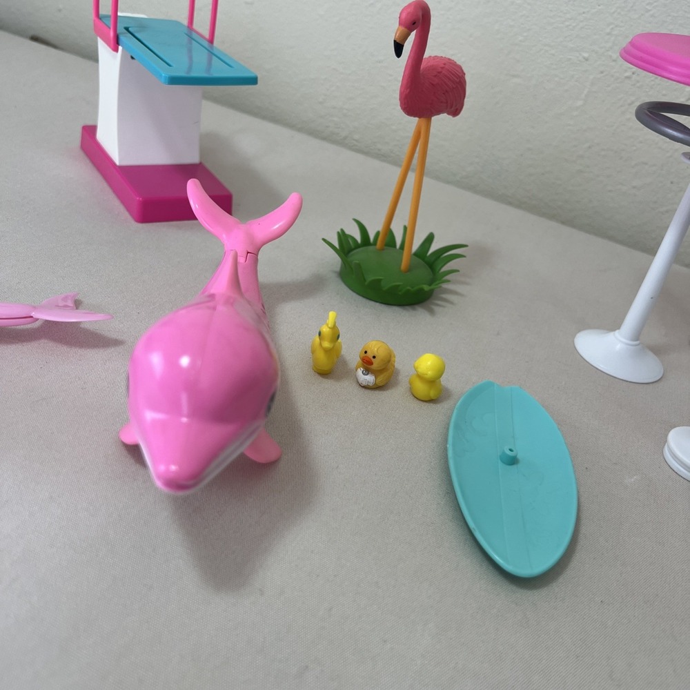 Mattel Barbie Dream Patio Table Diving Board Dolphins Flamingo w/ Pool - Picture 3 of 8